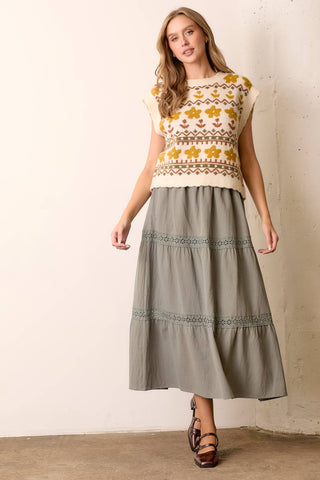 Daisy Sleeveless Sweater